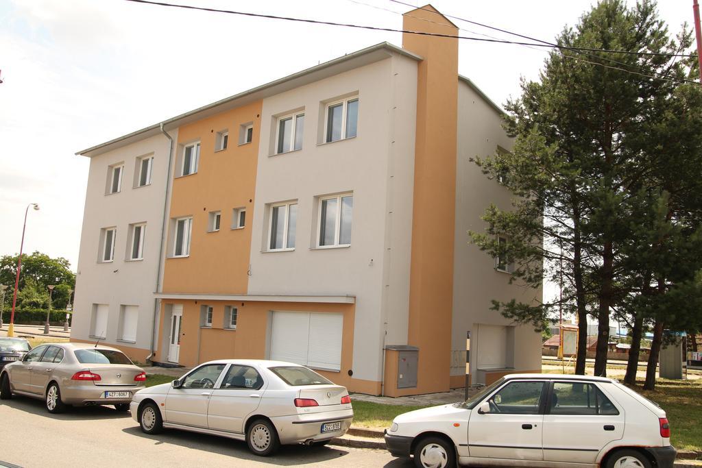 Penzion Bobule Stare Mesto  Exteriör bild